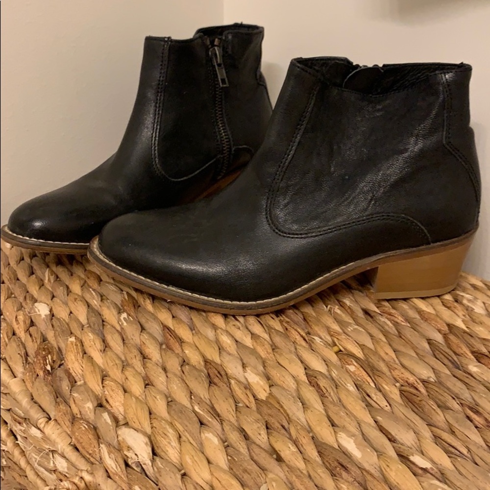 Gravity Pope Black Boot/Bootie- Made in Portugal